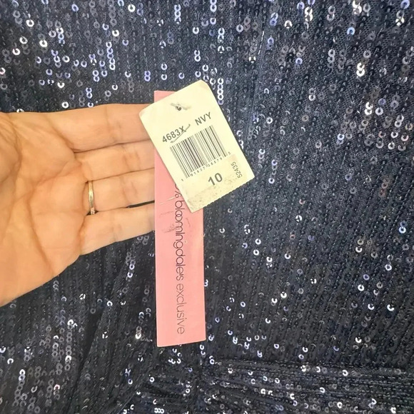 New Aqua Long Sleeve Blue Sequin Twist Long Gown Wedding Gala Dress Women's 10 - Picture 10 of 13